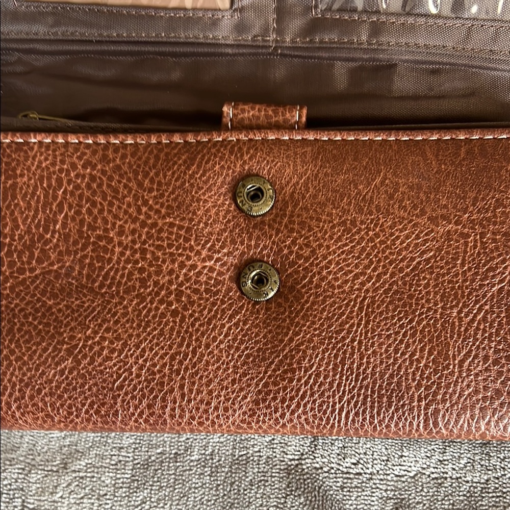b.o.c.‎ Tan Wallet - Picture 11 of 15